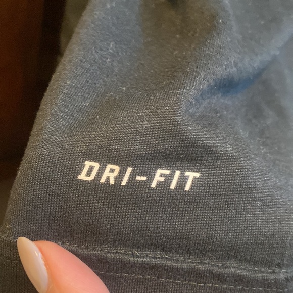 Nike Boys Long-sleeved Tee - Picture 4 of 5